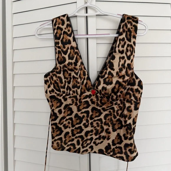 NWOT NIA Celia Top - Picture 3 of 7